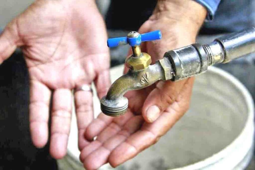 Vecinos de Chepes reclamaron por la falta de agua