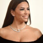 Por qué la actriz Eva Longoria recibió 50 millones de dolares del dueño de Amazon