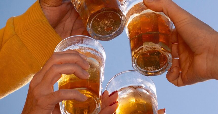 Cuál es la diferencia entre cafeína y guaraná: cómo se recomienda consumir y los mejores horarios