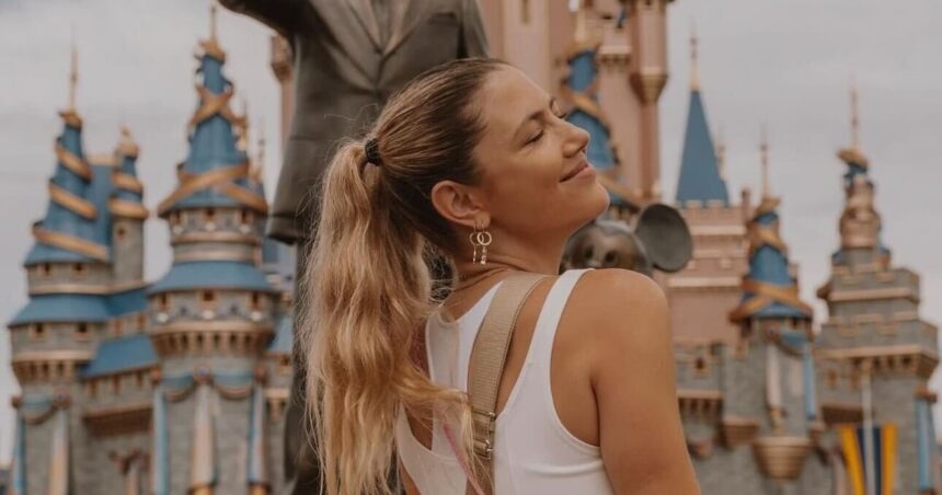 Stephanie Demner ofreció un tour para ir a Disney con ella y generó polémica por los precios Stephanie Demner ofreció un tour para ir a Disney con ella y generó polémica por los precios