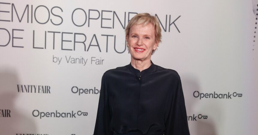 Siri Hustvedt y una llama de esperanza Siri Hustvedt y una llama de esperanza