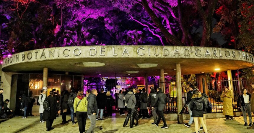 La Justicia porteña ordenó a la Ciudad suspender una polémica obra en el Jardín Botánico La Justicia porteña ordenó a la Ciudad suspender una polémica obra en el Jardín Botánico