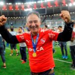 Ariel Holan: de “volvería a Independiente” a por qué no protestó el recordado penal de Pinola