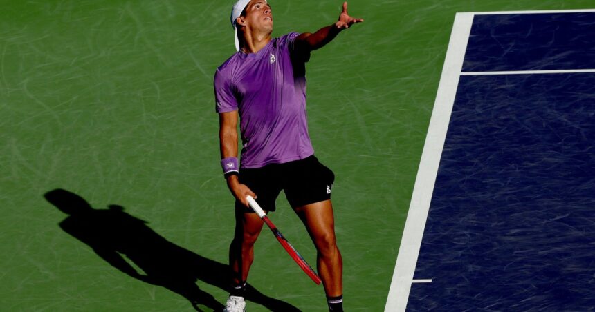 Masters 1000 de Miami: tras la lluvia, la ilusión de Báez y Etcheverry duró muy poco Masters 1000 de Miami: tras la lluvia, la ilusión de Báez y Etcheverry duró muy poco