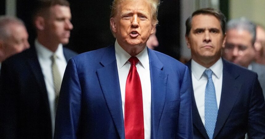 Al final permiten a Donald Trump pagar una multa mucho menor por un caso de fraude civil Al final permiten a Donald Trump pagar una multa mucho menor por un caso de fraude civil