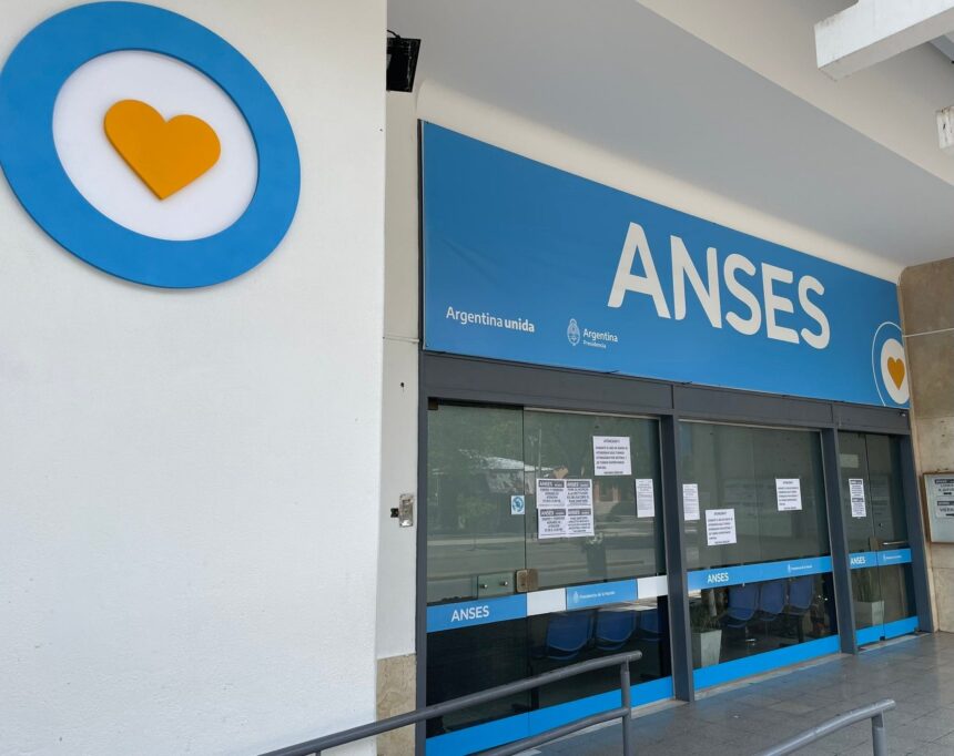 Este miércoles continúa la atención restringida en ANSES