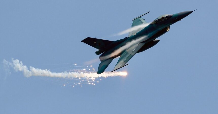 El Gobierno firmó un compromiso con Dinamarca para comprar 24 aviones supersónicos F16 El Gobierno firmó un compromiso con Dinamarca para comprar 24 aviones supersónicos F16