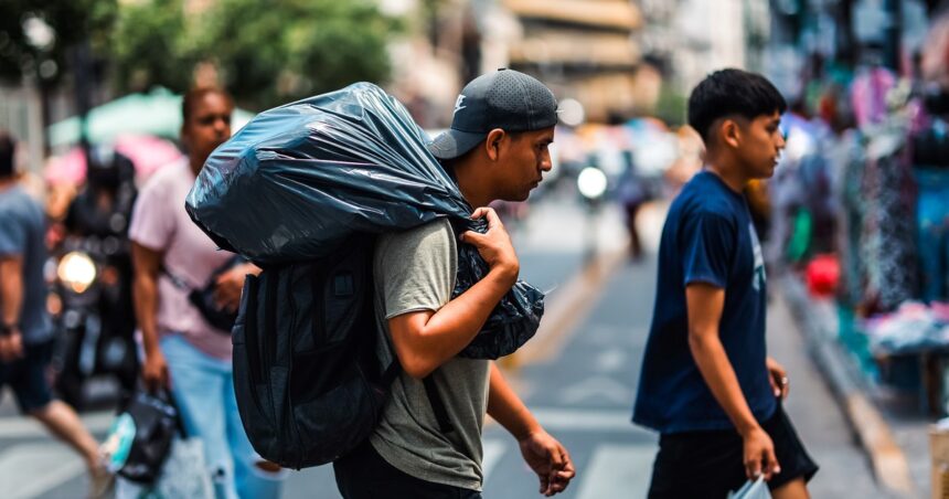 Lo que faltaba, un brote de pobreza en medio de la recesión Lo que faltaba, un brote de pobreza en medio de la recesión