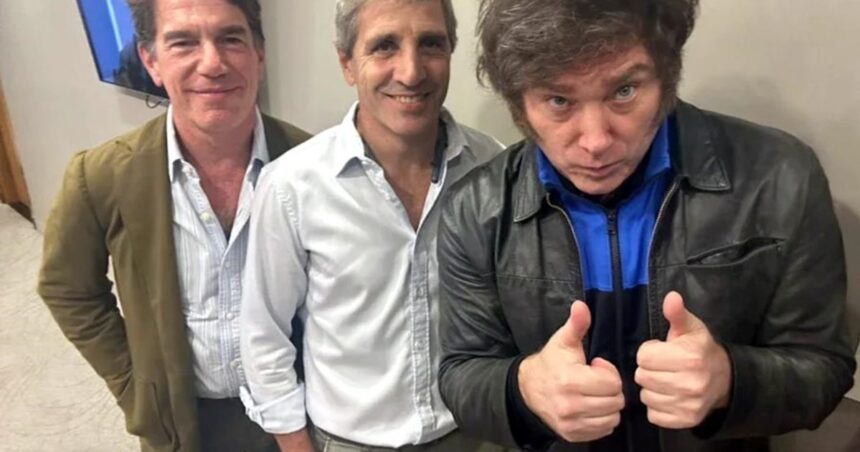 Sangre, sudor y… los vaticinios privados de Javier Milei y Luis Caputo Sangre, sudor y… los vaticinios privados de Javier Milei y Luis Caputo