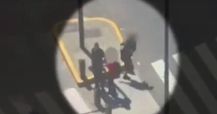 Así le robaron a una turista italiana a metros del Obelisco