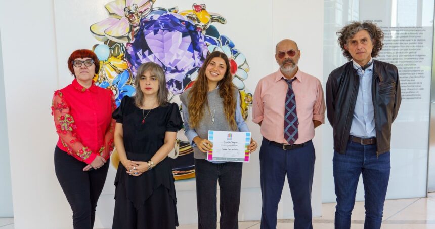 Un millón de pesos para el cuento de una alumna de la universidad pública Un millón de pesos para el cuento de una alumna de la universidad pública