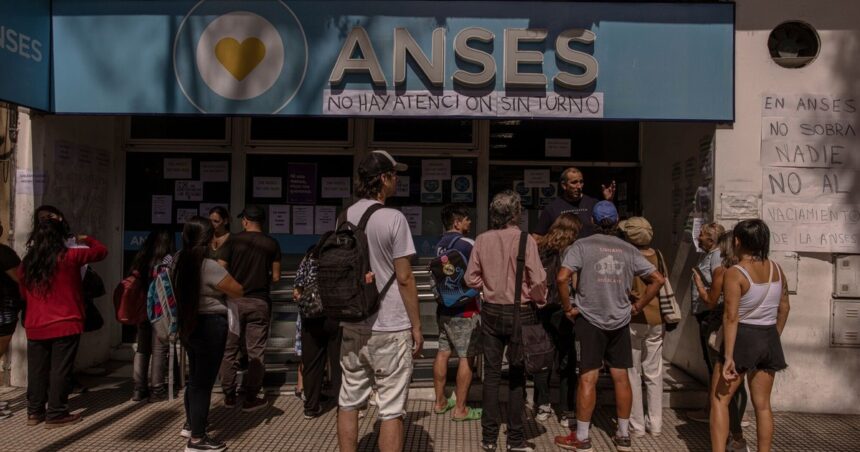 AUH: cuándo cobro la prestación de ANSES en abril de 2024 si mi DNI termina en 8