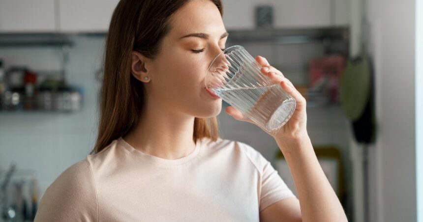 Cuál es la mejor manera de saciar la sed: esto dice la ciencia Cuál es la mejor manera de saciar la sed: esto dice la ciencia