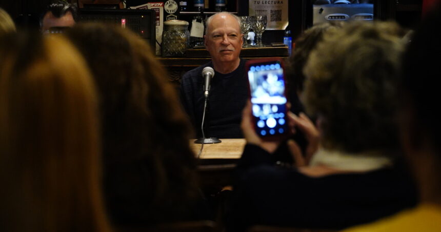 Martín Gurri, el analista que todos leen, en Buenos Aires: “El mundo se volvió loco” Martín Gurri, el analista que todos leen, en Buenos Aires: “El mundo se volvió loco”