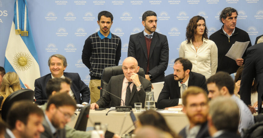 Qué es la Ley Bases y cuáles son los principales puntos Qué es la Ley Bases y cuáles son los principales puntos