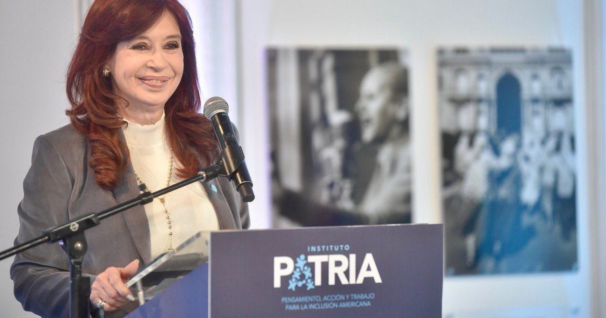 “Dice tonterías y tiene muchos prejuicios”: Cristina sube el tono de su embestida contra Milei “Dice tonterías y tiene muchos prejuicios”: Cristina sube el tono de su embestida contra Milei