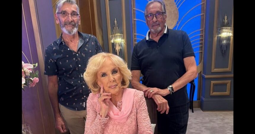 Murió Edgardo Coton, el diseñador favorito de Mirtha Legrand y Susana Giménez Murió Edgardo Coton, el diseñador favorito de Mirtha Legrand y Susana Giménez