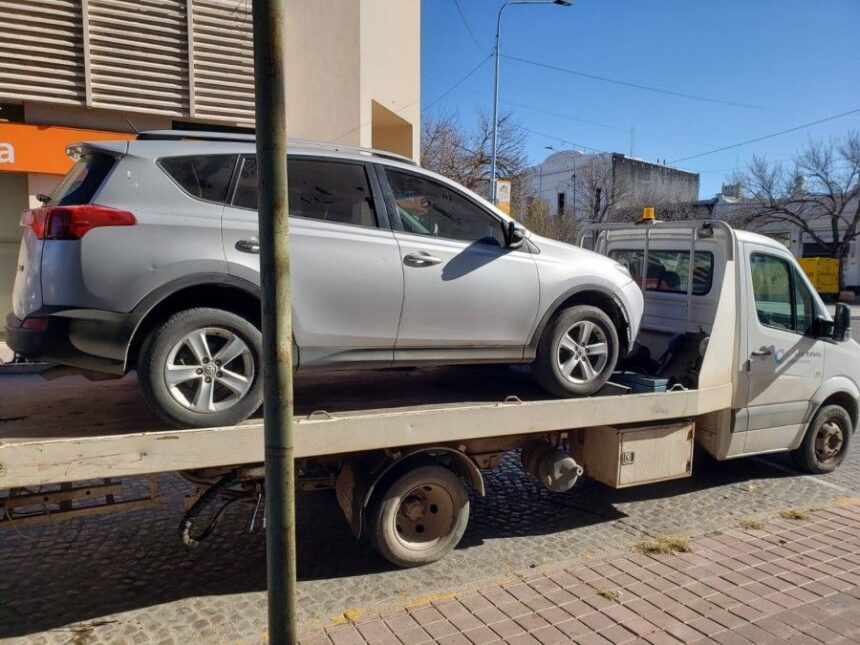 Santa Fe: Una camioneta que circulaba por Rafaela tenía restricción de circulación desde La Rioja Santa Fe: Una camioneta que circulaba por Rafaela tenía restricción de circulación desde La Rioja