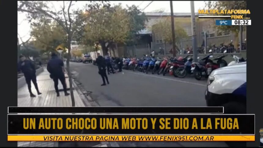 Chocó a una motociclista y se dio a la fuga