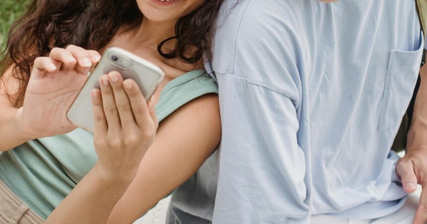 El truco para saber cuántos mensajes has enviado y recibido en WhatsApp El truco para saber cuántos mensajes has enviado y recibido en WhatsApp