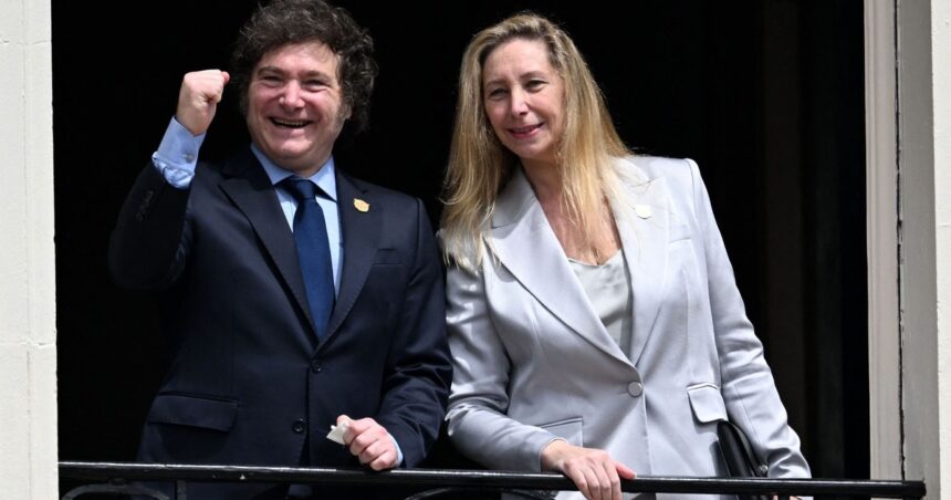 Las tres horas de silencio entre Javier y Karina Milei y la reunión Macri-Pettovello Las tres horas de silencio entre Javier y Karina Milei y la reunión Macri-Pettovello