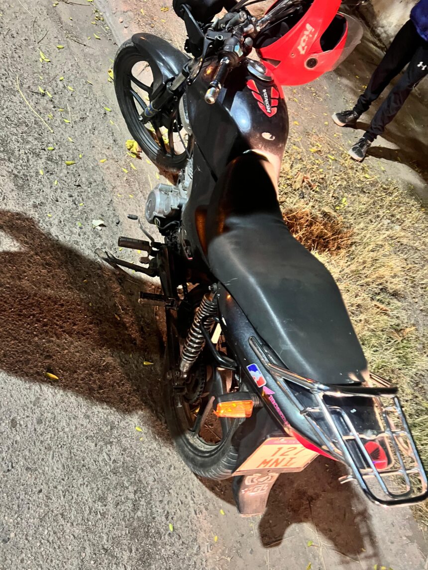 La Rioja: Policía secuestró preventivamente una moto que se encontraba abandonada La Rioja: Policía secuestró preventivamente una moto que se encontraba abandonada