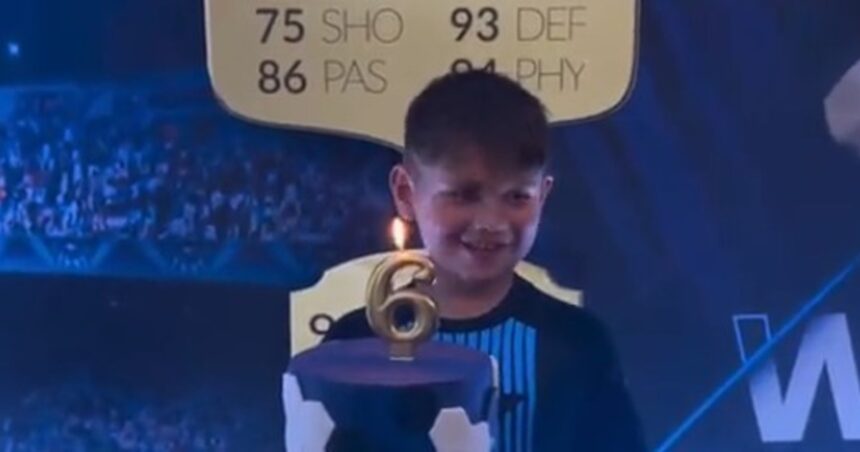 Santi, el hijo de Dibu Martínez, cumplió seis años y lo festejó en modo Scaloneta Santi, el hijo de Dibu Martínez, cumplió seis años y lo festejó en modo Scaloneta