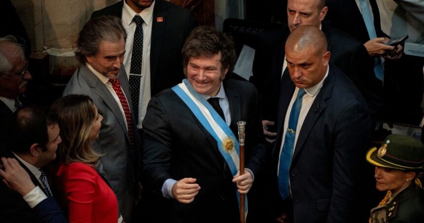 El Gobierno ya diagrama la reglamentación de la Ley Bases y prepara un relanzamiento de gestión