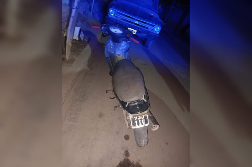 Un joven fue detenido por robar una moto Un joven fue detenido por robar una moto