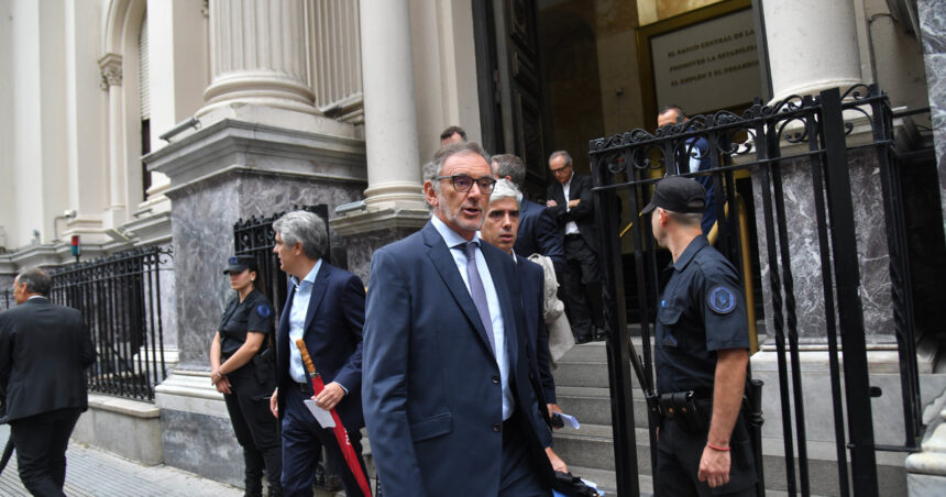 Después de la oferta del Banco Central, los bancos esperan más incentivos para vender los puts