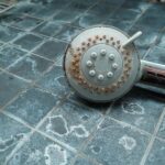 Trucos caseros y sencillos para eliminar el sarro de la ducha