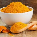 Cómo combinar la cúrcuma para aumentar sus beneficios y mejorar la absorción
