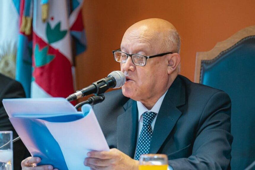 Denunciarán penalmente al rector de la UNLaR por desobediencia a la autoridad