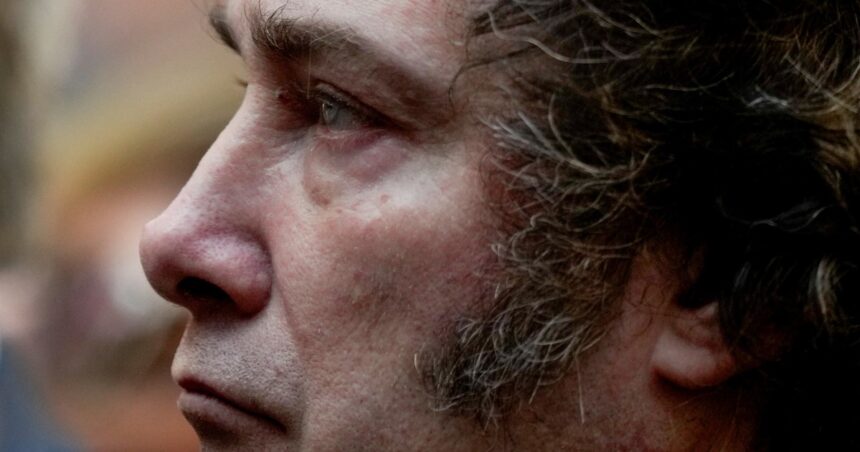 Una nueva encuesta midió a 14 dirigentes: hubo un ganador inesperado y Milei quedó quinto