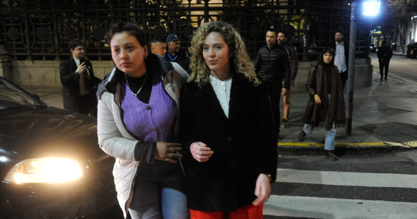 Arde la interna libertaria: una diputada renunció minutos antes de que la echen del bloque Arde la interna libertaria: una diputada renunció minutos antes de que la echen del bloque
