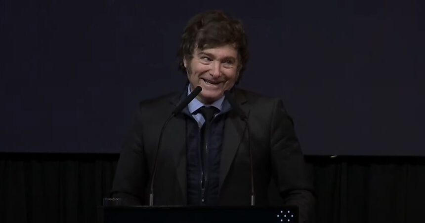 Otro giro de Milei ¿se decidió a conducir?