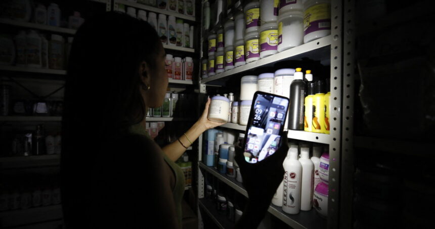 El régimen acusa de terrorismo a la oposición por el gigantesco apagón que paralizó Venezuela