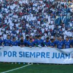 El emotivo homenaje de Nacional de Montevideo para Juan Izquierdo en el Gran Parque Central