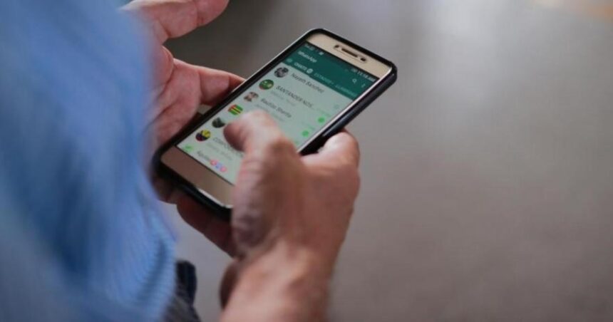 ¿Quién puede espiar tu celular y cómo intentar evitarlo?