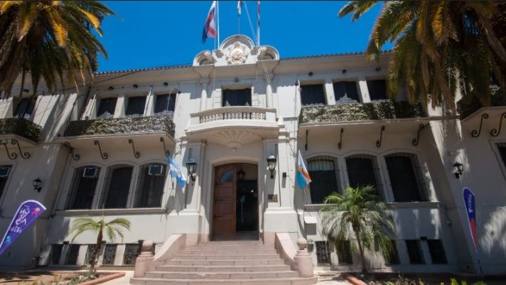 La Rioja evalúa renovar planteo ante la Justicia por los fondos coparticipables La Rioja evalúa renovar planteo ante la Justicia por los fondos coparticipables