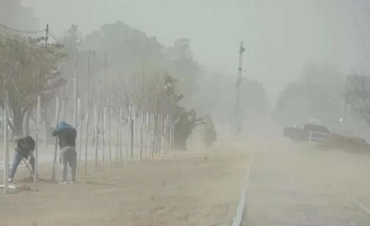 Nuevo alerta meteorológica hoy por viento fuerte: La Rioja y tres provincias más, afectadas