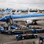 Tras echar a tres pilotos afiliados a APLA, Aerolíneas devolvió el Embraer con pilotos brasileños