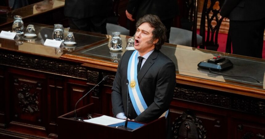La crisis, la rebelión en la UCR y las confesiones de medianoche en la Quinta de Olivos La crisis, la rebelión en la UCR y las confesiones de medianoche en la Quinta de Olivos