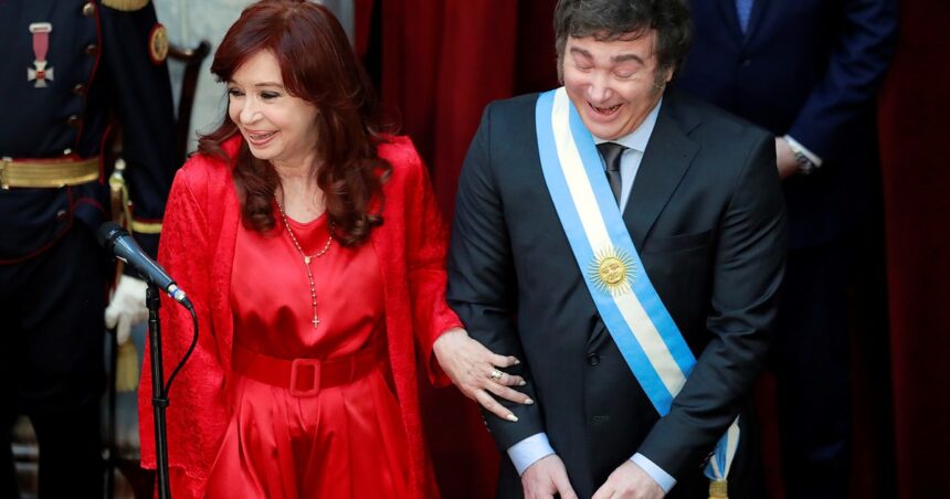 Javier Milei festejó el fallo contra Cristina Kirchner: “El que las hace, las paga” Javier Milei festejó el fallo contra Cristina Kirchner: “El que las hace, las paga”