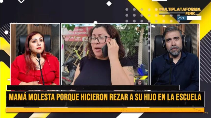 Mamá denuncia que hacen rezar a sus hijos en escuela pública Mamá denuncia que hacen rezar a sus hijos en escuela pública