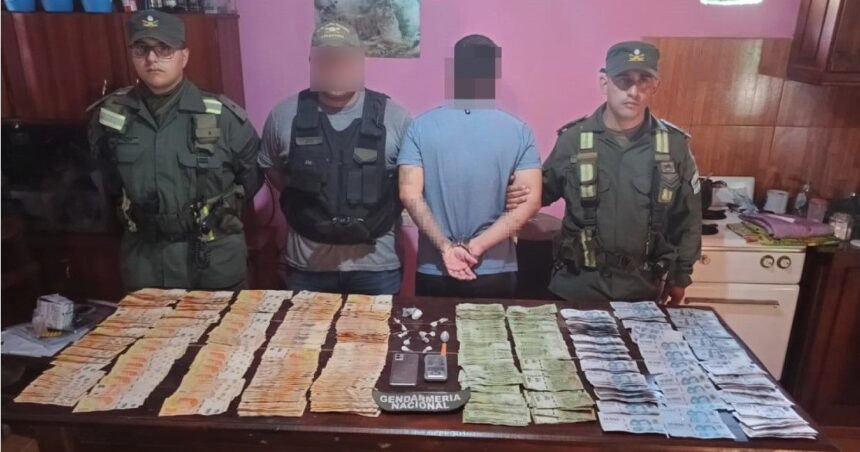 Detuvieron en La Rioja a cinco ciudadanos involucrados en una investigación por narcotráfico Detuvieron en La Rioja a cinco ciudadanos involucrados en una investigación por narcotráfico