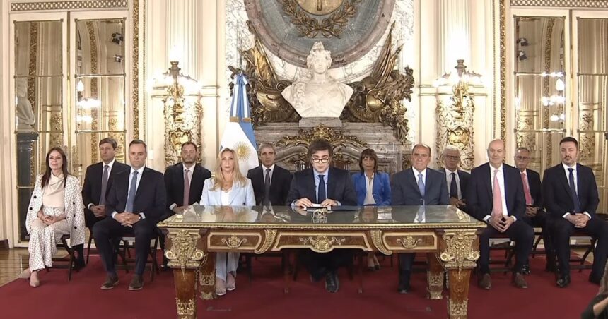 El discurso completo de Javier Milei en cadena nacional por el primer año de su gobierno El discurso completo de Javier Milei en cadena nacional por el primer año de su gobierno