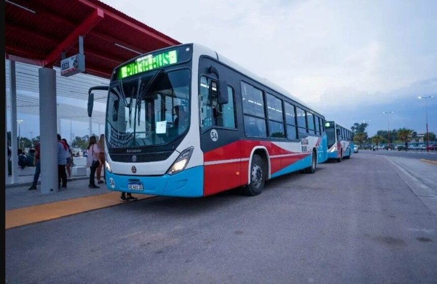 Rioja Bus: Frecuencias especiales para Navidad y Año Nuevo Rioja Bus: Frecuencias especiales para Navidad y Año Nuevo
