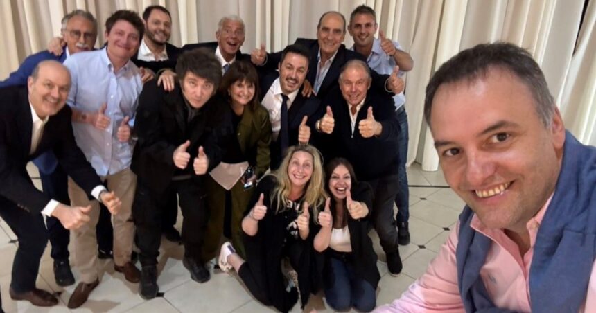 Javier Milei convocó a los ministros a la Quinta de Olivos para una cena de balance del año Javier Milei convocó a los ministros a la Quinta de Olivos para una cena de balance del año