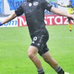 Quién es Toto Fernández, “el Riquelme de la B” que atendía un almacén y se suma al Racing de Costas
